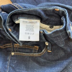 Stretchy good American jeans